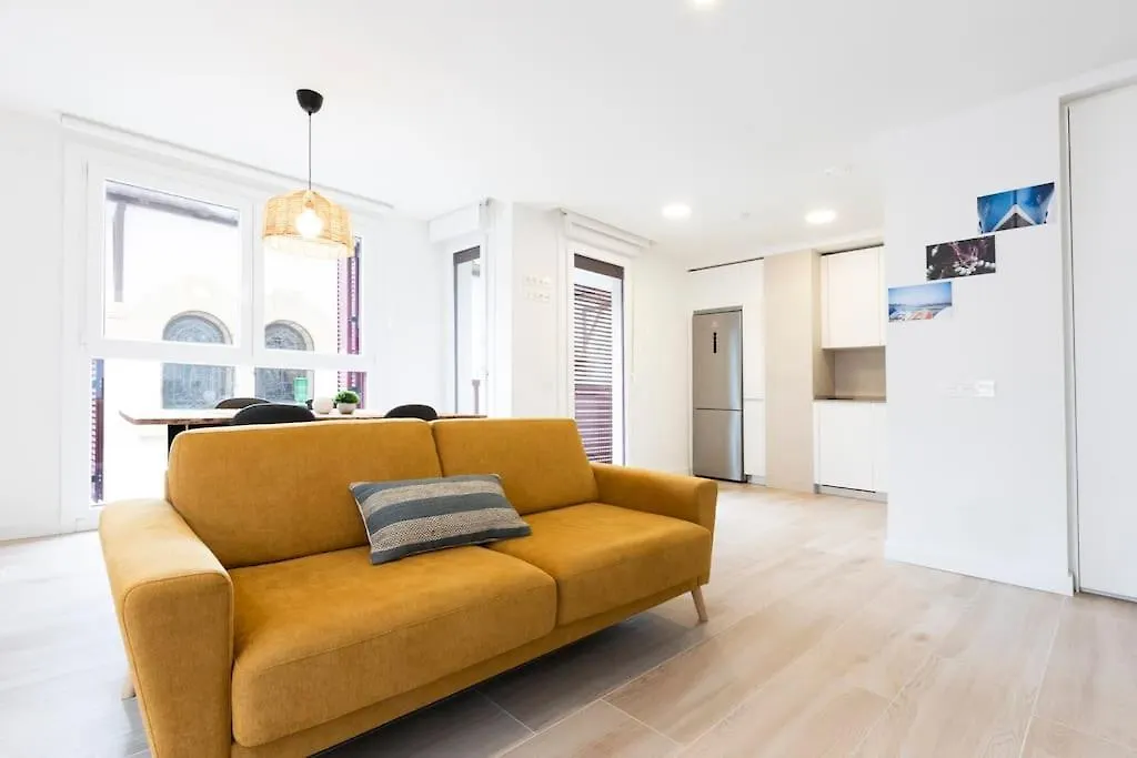 Portuko. Basquenjoy Apartment Hondarribia