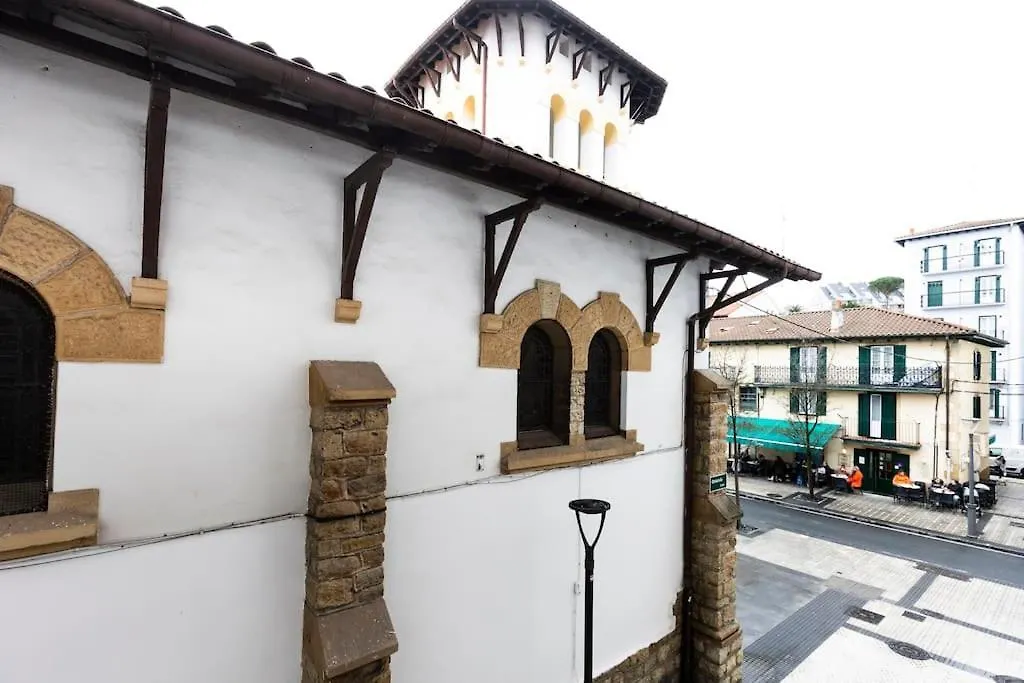Portuko. Basquenjoy Apartment Hondarribia 0*,  Spain